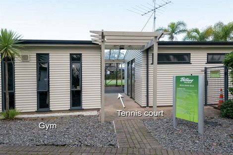 Photo of property in 2/2 Armoy Drive, East Tamaki, Auckland, 2016