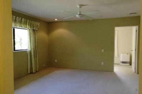 Photo of property in 54 Bayside Drive, Browns Bay, Auckland, 0630