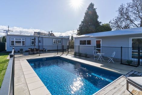 Photo of property in 11 Kempton Street, Greytown, 5712