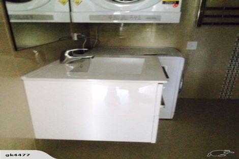 Photo of property in 1/224 Forrest Hill Road, Forrest Hill, Auckland, 0620