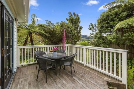 Photo of property in 28 Handyside Street, Tawa, Wellington, 5028