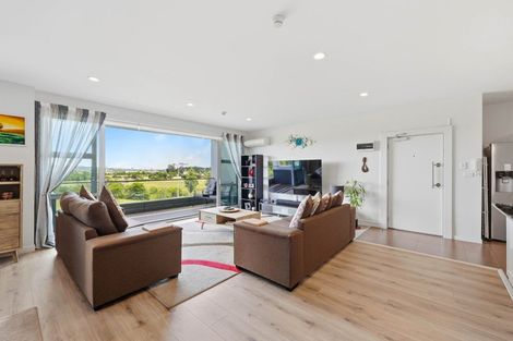 Photo of property in 15/63 Kestev Drive, Flat Bush, Auckland, 2016
