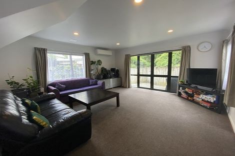 Photo of property in 11 Duncan Street, Tawa, Wellington, 5028