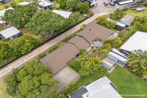 Photo of property in 163 Ocean Beach Road, Tairua, 3508