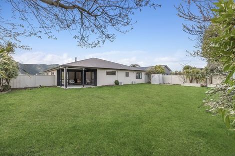 Photo of property in 4 Bell Street, Lake Hawea, Wanaka, 9382