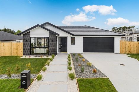 Photo of property in 22 Lewis Younie Road, Kumeu, 0810