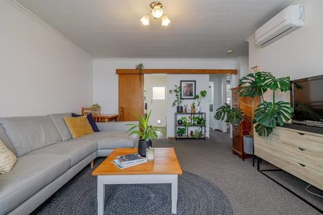 Photo of property in 4 Kiwi Court, Roslyn, Palmerston North, 4414