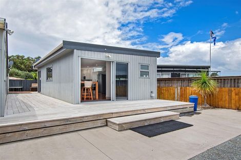 Photo of property in 5 Omutu Street, Oakura, Hikurangi, 0184