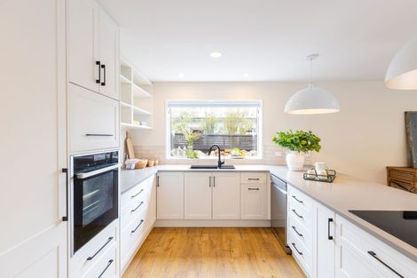 Photo of property in 21 Condell Avenue, Papanui, Christchurch, 8053