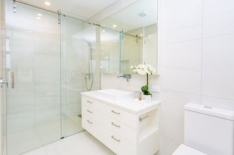 Photo of property in 80c Clyde Road, Ilam, Christchurch, 8041