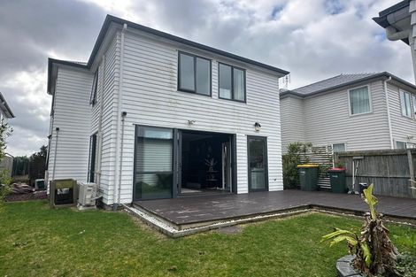 Photo of property in 10 Hopuni Way, Takanini, 2112