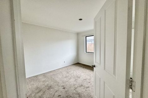 Photo of property in 47 Flat Bush Road, Clover Park, Auckland, 2023