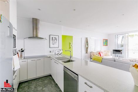 Photo of property in 56 Hackett Street, Saint Marys Bay, Auckland, 1011