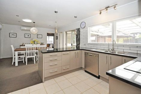 Photo of property in 13 Barnhill Crescent, Pahurehure, Papakura, 2113