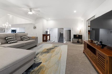 Photo of property in 1/57 James Evans Drive, Northcote, Auckland, 0627