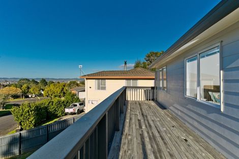 Photo of property in 14 Sarajevo Place, Massey, Auckland, 0614