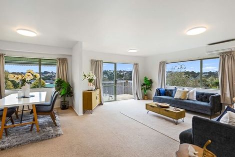 Photo of property in 1/12 Sunnyfield Crescent, Glenfield, Auckland, 0629