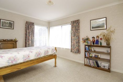 Photo of property in 87 Waterloo Crescent, Hokowhitu, Palmerston North, 4410