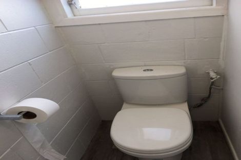 Photo of property in 3o Mountain Road, Mount Wellington, Auckland, 1060