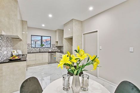 Photo of property in 18 Warbler Crescent, Papakura, 2110