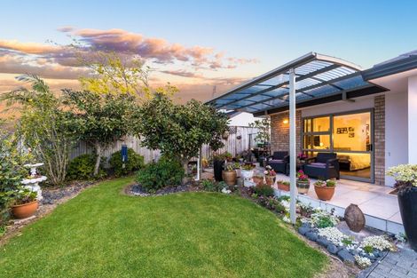 Photo of property in 1 Sandhurst Rise, Henderson, Auckland, 0612