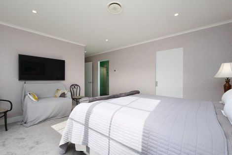 Photo of property in 376 Trafalgar Square, Nelson, 7010