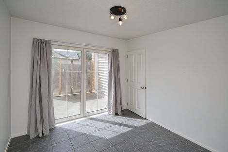 Photo of property in 35 Beauford Place, Parklands, Christchurch, 8083