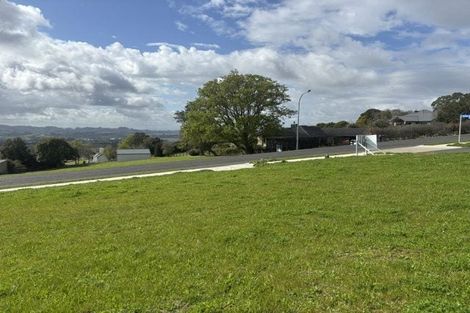 Photo of property in 103 Anzac Road, Pukekohe, 2120