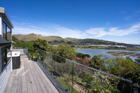 Photo of property in 3 Roland Lane, Mount Pleasant, Christchurch, 8081