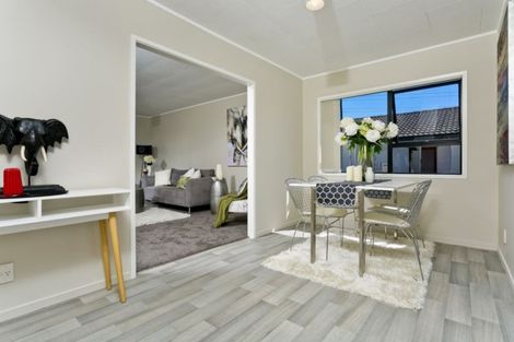 Photo of property in 26 Cabello Place, Unsworth Heights, Auckland, 0632