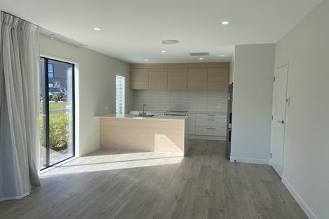 Photo of property in 15 Inder Street, Jacks Point, 9371