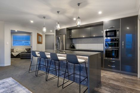 Photo of property in 20 Rochfort Crescent, Pyes Pa, Tauranga, 3112