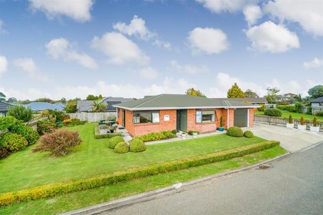 Photo of property in 12 Barnett Drive, Marton, 4710