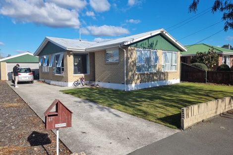 Photo of property in 64 Coopers Road, Dallington, Christchurch, 8061
