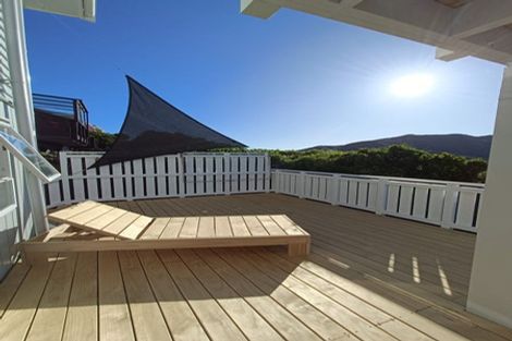 Photo of property in 14a Parklands Drive, Karori, Wellington, 6012