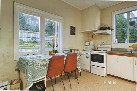 Photo of property in 22 Coote Road, Bluff Hill, Napier, 4110