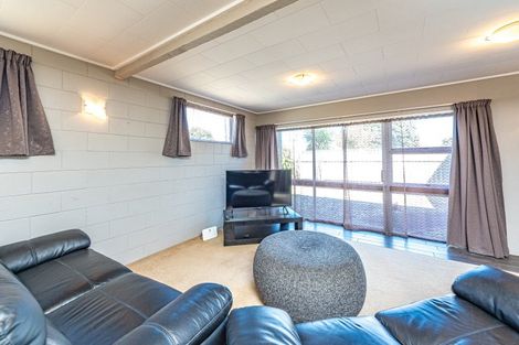 Photo of property in 1/54 Fitzherbert Avenue, Tawhero, Wanganui, 4501