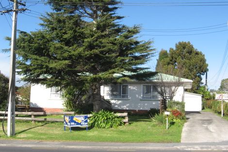 Photo of property in 67 Orams Road, Hillpark, Auckland, 2102