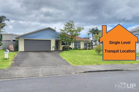Photo of property in 9 Harbour Lights Close, West Harbour, Auckland, 0618