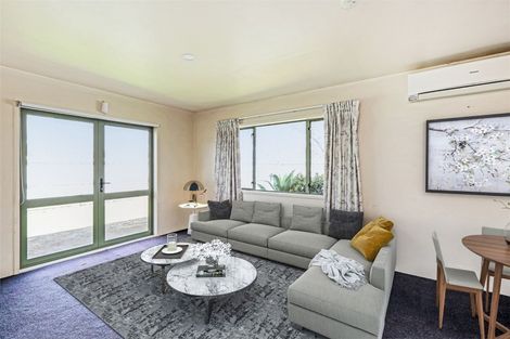 Photo of property in 214 Grove Road, Mayfair, Hastings, 4122