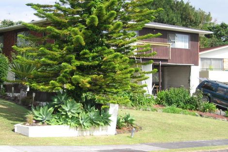 Photo of property in 5 Robin Lane, Browns Bay, Auckland, 0630
