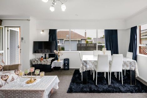 Photo of property in 50a-c Braid Road, St Andrews, Hamilton, 3200