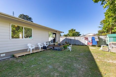 Photo of property in 6c Pokaka Street, Birchville, Upper Hutt, 5018