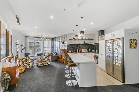 Photo of property in Stadium Garden Flats, 319/107 Thorndon Quay, Pipitea, Wellington, 6011