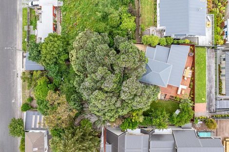 Photo of property in 67 Renown Road, Raumati South, Paraparaumu, 5032