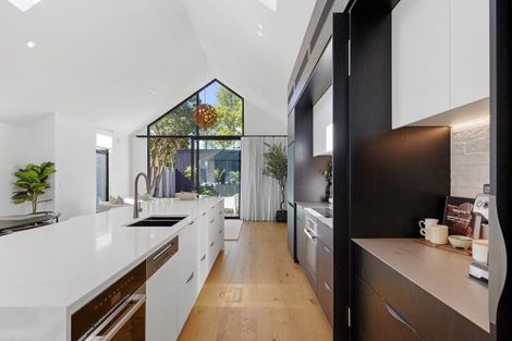 Photo of property in 19 Albany Street, St Albans, Christchurch, 8014