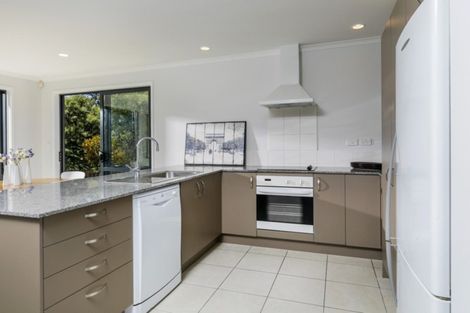 Photo of property in 3 Aberley Road, Schnapper Rock, Auckland, 0632