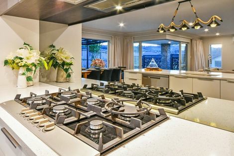 Photo of property in 16 Helenvale Crescent, Pokeno, 2402