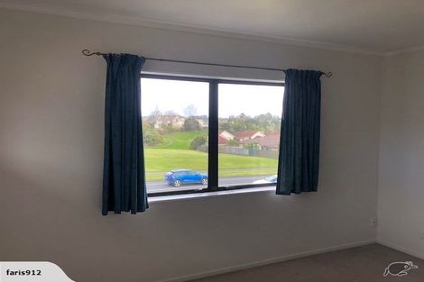 Photo of property in 92 Aviemore Drive, Highland Park, Auckland, 2010