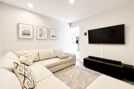 Photo of property in 42 Makamaka Lane, Albany Heights, Auckland, 0632